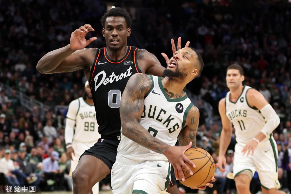 显得束手无 显得束手无