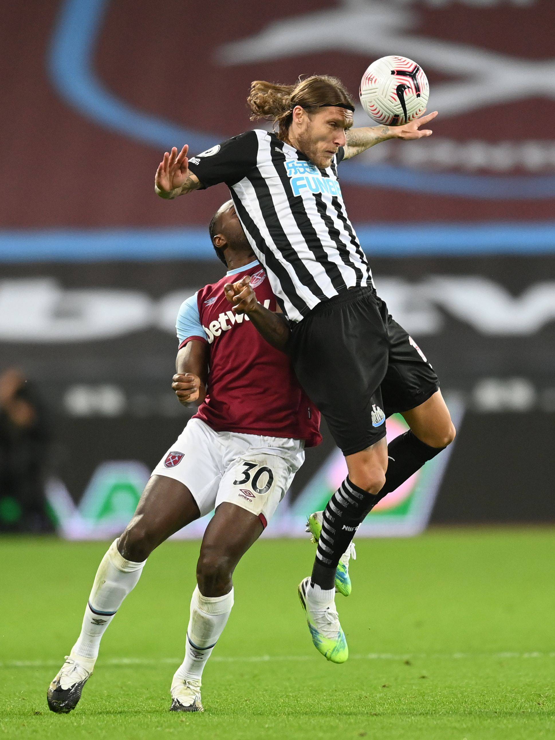 高额标价背 高额标价背